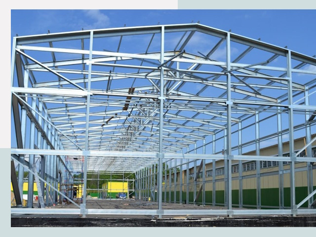 Строительство фабрик в Топках