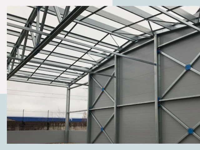 Каркасные ангары от СтальСтрой-Тпк по цене от 608 руб.