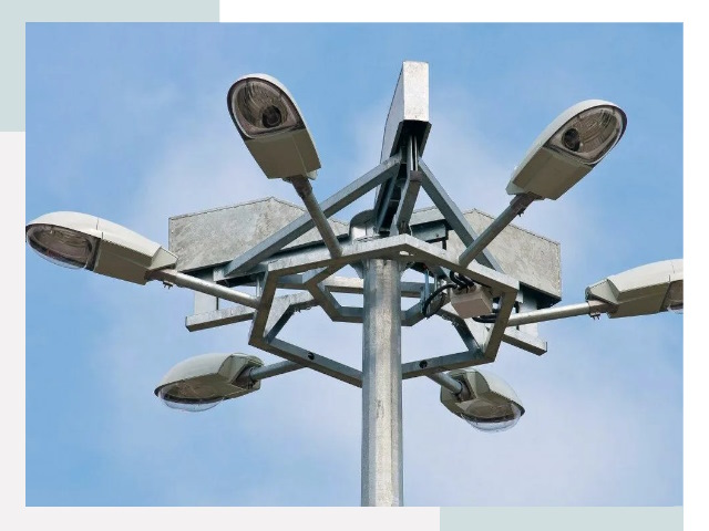 Монтаж осветительных мачт в Топках